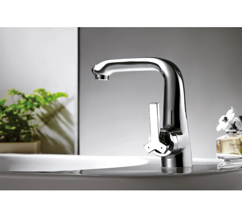 Смеситель для раковины Bravat Waterfall F173107C-1, хром