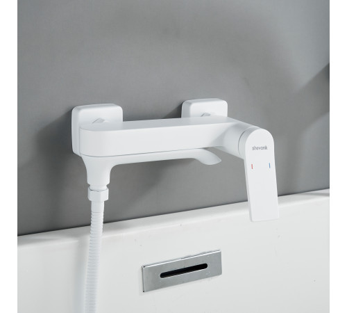 Смеситель для ванны Shevanik S4102C, белый