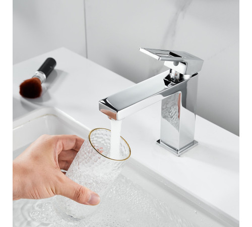Смеситель для раковины Raffine F0196, хром