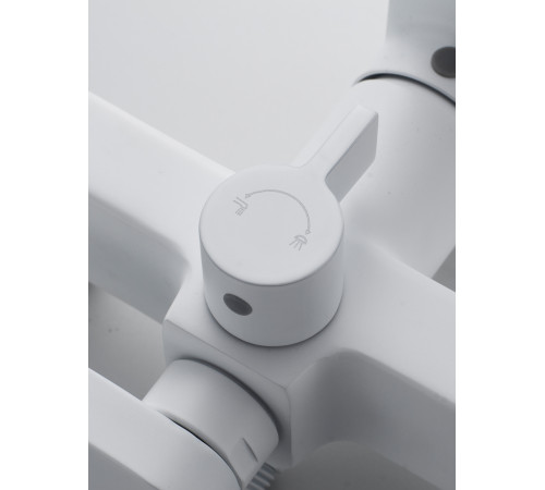 Смеситель для ванны Shevanik S4522C, белый