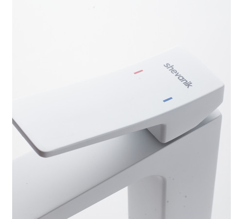 Смеситель для раковины Shevanik S4401C, белый